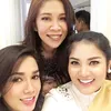 nindy, ussy, baby shower surprise