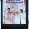 Kevin Gusnadi foto bareng keluarga Ayu