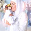Umi Kalsum mencium anak Syifa