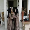 Sienna &amp; ibu sambung bak kakak adik