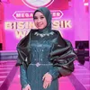 Mila DA7 sempat sepanggung dengan Nassar.