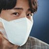 Satu minggu sebelumnya, tepatnya pada Rabu (20/10), merek masker ini merahasiakan semua video iklan yang dibintangi Kim Seon Ho lantaran kontroversi yang melibatkan namanya.