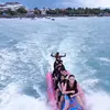 Momen Luna Maya Naik Boat dengan Aura Farming yang Kocak Tapi Tetap Cantik