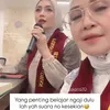 Imel Putri Cahyati mengaji di kegiatan pesantren ramadan