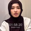 Inara Rusli pakai hijab hitam