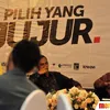 elvira devinamira, abraham samad