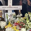 Makam Temon dipenuhi bunga