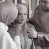 Ivan Gunawan Dandani Ibu Mempelai