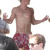 Pasangan Foto porno Pangeran Harry