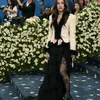 Freen Sarocha di Met Gala 2025