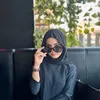 Putri Isnari Hijab