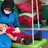 Oki Setiana Dewi Dampingi Sulaiman Terapi