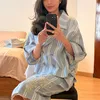 Manohara foto selfie