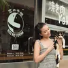 Manohara gendong kucing