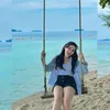 Penampilan Ayu Ting Ting ke Pantai