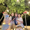 Penampilan Ayu Ting Ting ke Pantai