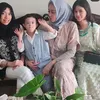 Anak Sulung Dina Lorenza
