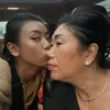 Yumi Kwandy Pasangan Lesbian Chika Kinsky