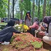 Cucu Mbok Nori dimakamkan setelah dibunuh