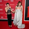 Jennie BLACKPINK dan Dakota Johnson Tertawa