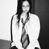Jennie BLACKPINK Pakai Dasi