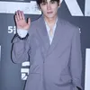 Ji Chang Wook Melambaikan Tangan