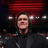 Jim Carrey bersiap menerima penghargaan