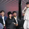 Jirayut tampak jadi host