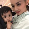 Joanna Alexandra dan anak
