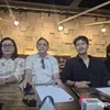 Jon Mathias dan Aditya Zoni bersama tim
