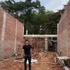 Junior Roberts renovasi rumah