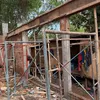 rumah Junior Roberts dibangun