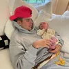 Justin Bieber Momong Bayi