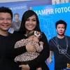 Denada, Jerry Aurum, Hampir fotografi