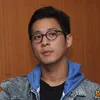 MIkha Tambayong, Junior Liem, Ajun Perwira