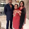 Kajol dan Ajay Devgan dan keluarga