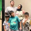 seleb hamil, seleb kesundulan, hamil kesundulan