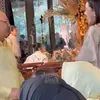 Irwan Mussry dan Aaliyah Massaid di lamaran El Rumi
