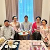 Keluarga Cendana foto bersama
