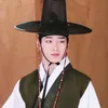 Aktor Korea Pakai Hanbok