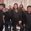 audy manggung, audy item manggung