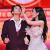 Melly Lee dan Arbil DA7 tampil mesra.