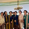 Khirani Trihatmodjo bersama Mayangsari di Mangkunegaran