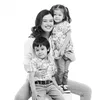 Kimberly Ryder bareng dua anaknya