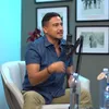 Hamish Daud duduk di kursi
