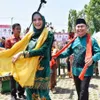 Potret mesra Sugianto Sabran dan Yulistra Ivo Azhari.