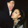 pete davidson pacar ariana grande