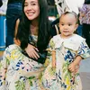 Dea Ananda Ajak Baby Sanne Nontonin Ariel Nidji Manggung