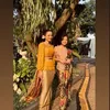 Sarah Menzel dan Fuji