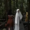 Liburan Dinda Hauw Kali Biru Raja Ampat